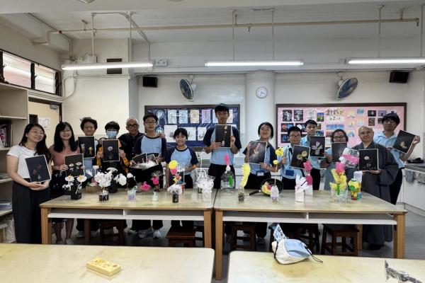 藝術家又一山人為我校同學舉辦兩場別開生面的藝術工作坊